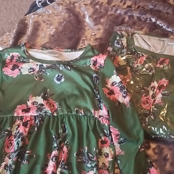 Green floral long dress - Picture 4 of 4